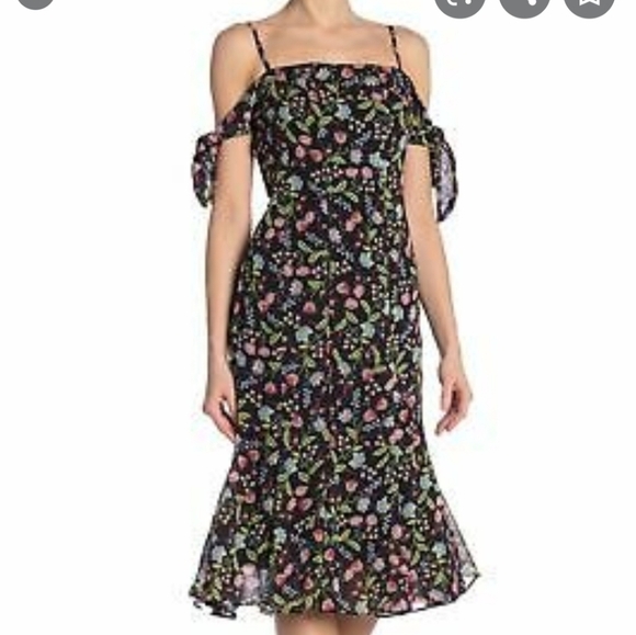 Nanette Lepore Dresses & Skirts - Nanette Lepore paradise Dreaming Dress